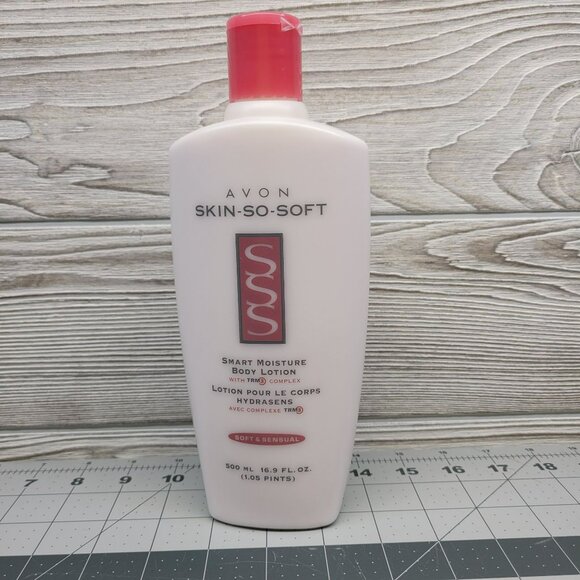 Avon Skin So Soft‎ Smart Moisture Body Lotion Soft Sensual 16.9 Fl Oz - Picture 1 of 2